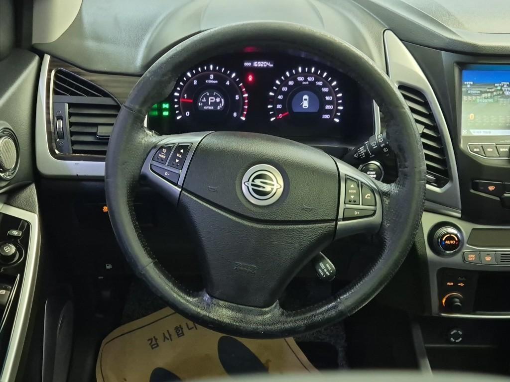 Ssangyong Korando - Vista 9