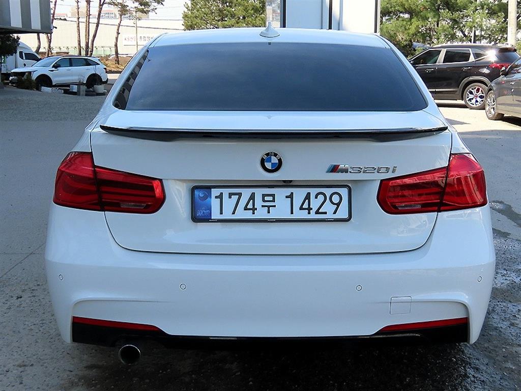 BMW 3 series - Vista 4