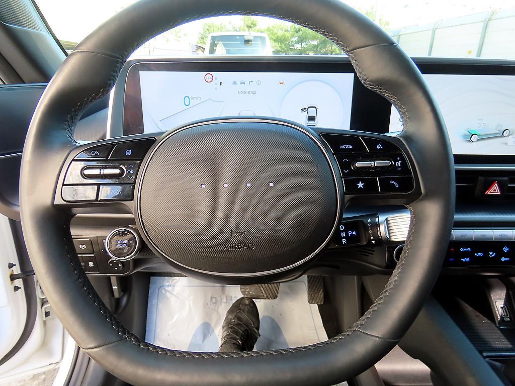 HYUNDAI Ioniq 6 - Vista 8