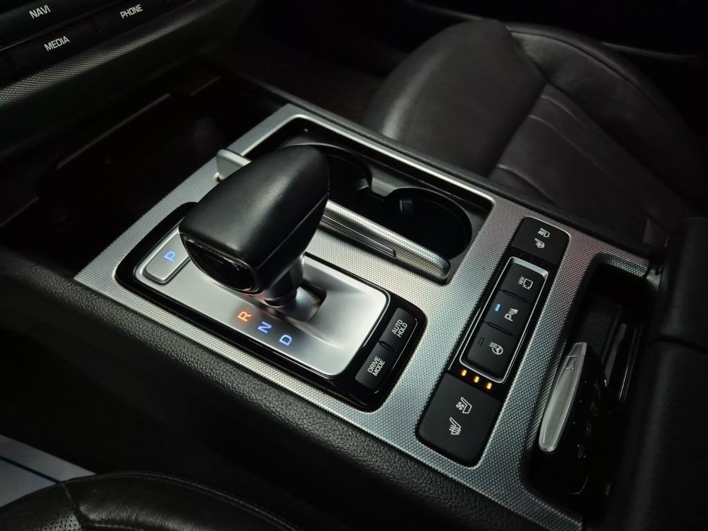 Genesis G80 - Vista 8