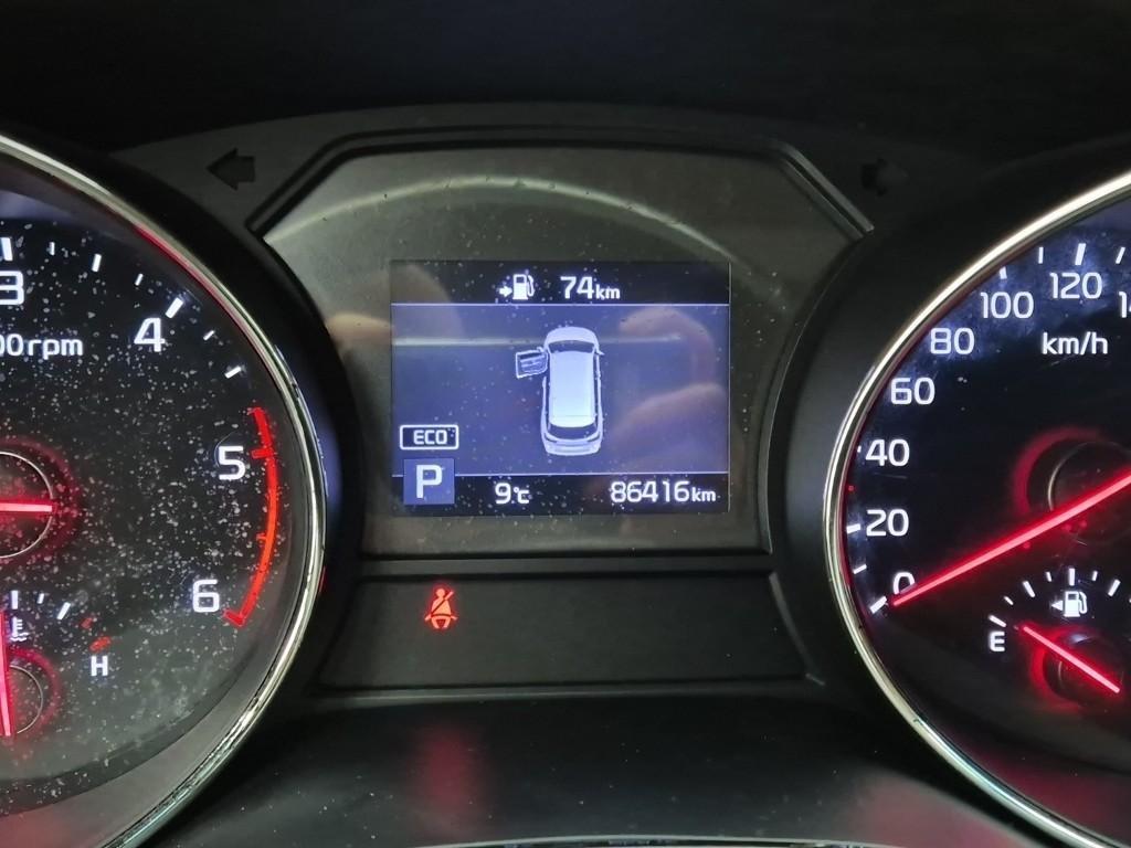 KIA Carnival - Vista 6