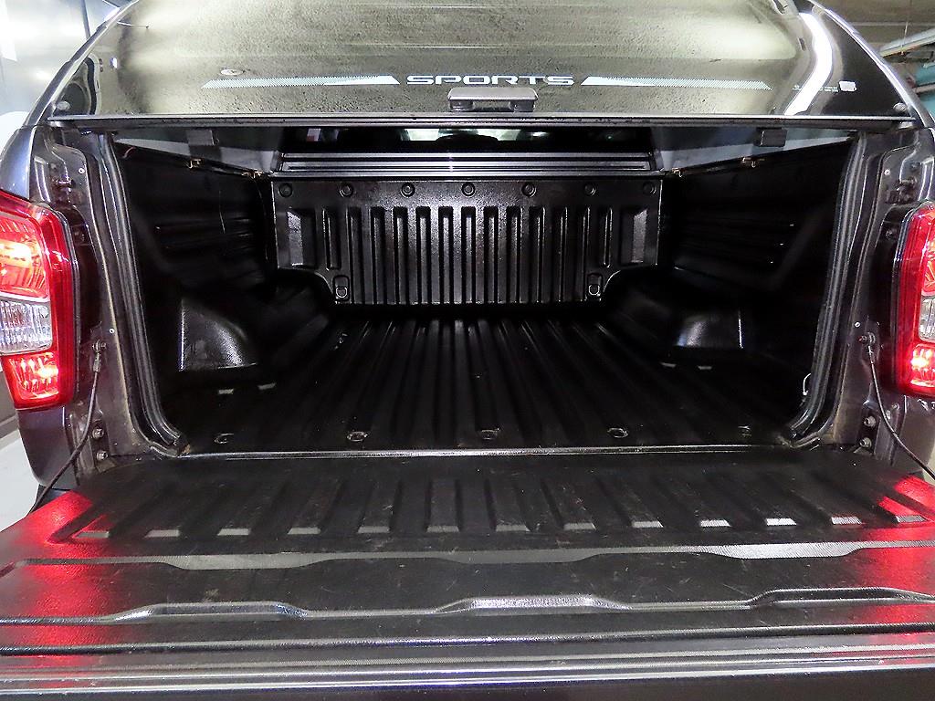 Ssangyong Rexton 2018 Gris - Importación desde Corea - HF Imports Iquique - Foto 18