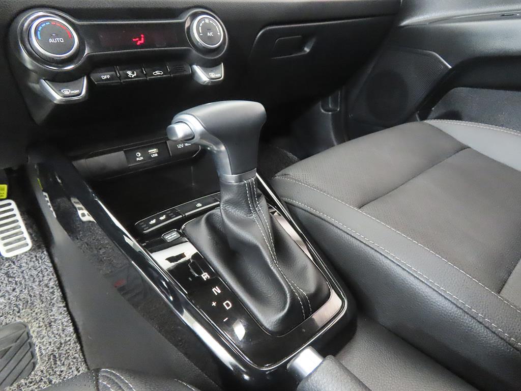 KIA Stonic - Vista 11