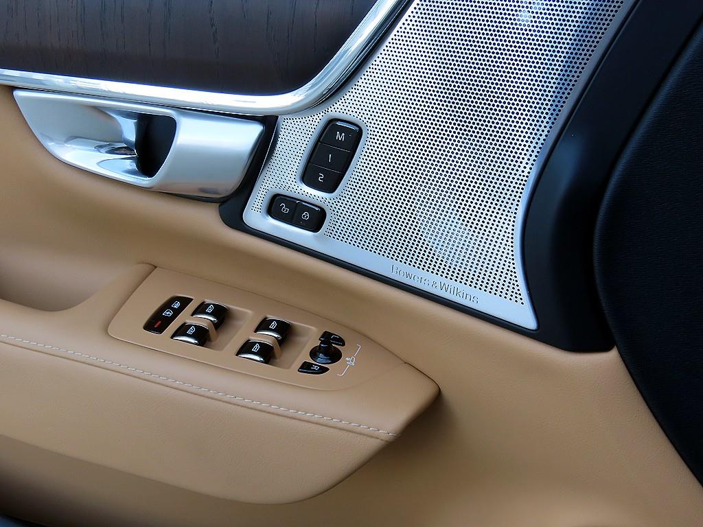 Volvo S90 - Vista 12