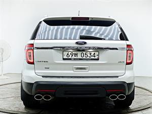 Ford Explorer - Vista 6