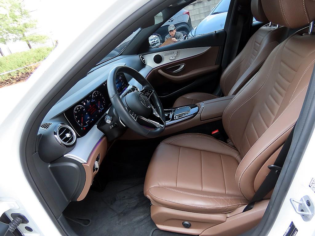 Mercedes Benz E class - Vista 5