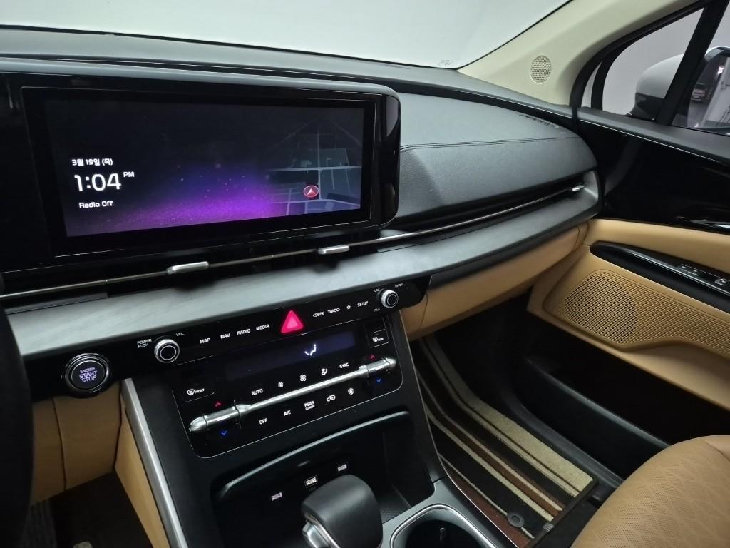 KIA Carnival - Vista 10