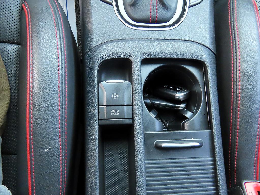 HYUNDAI i30 - Vista 12