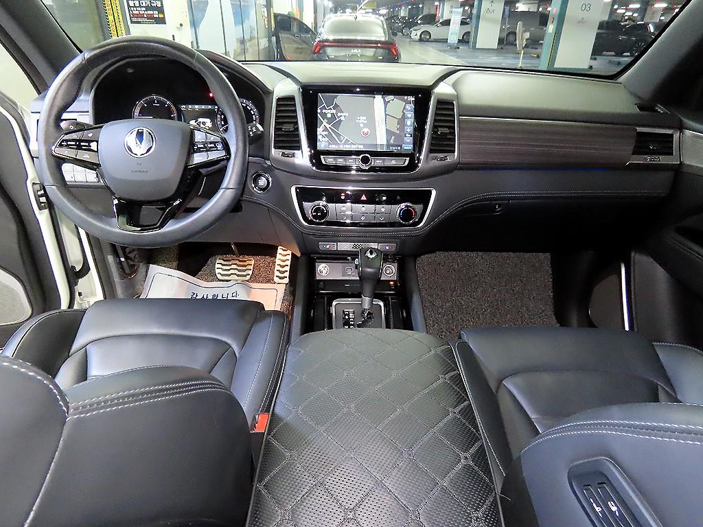 Ssangyong Rexton - Vista 10