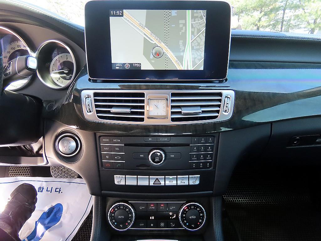 Mercedes Benz CLS Class 2015 Gris - Importación desde Corea - HF Imports Iquique - Foto 13