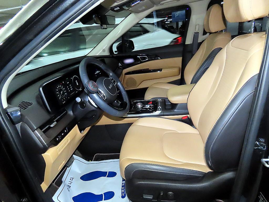 KIA Carnival - Vista 6