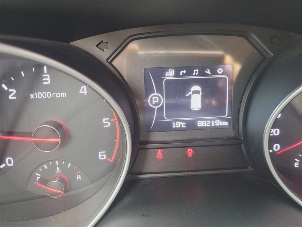 KIA Carnival - Vista 10