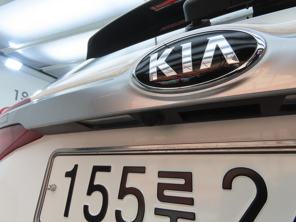 KIA Seltos 2020 Blanco - Importación desde Corea - HF Imports Iquique - Foto 18