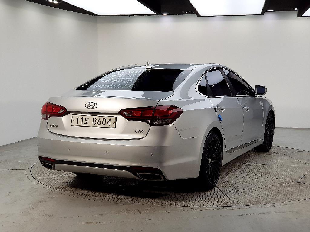 HYUNDAI Aslan - Vista 4