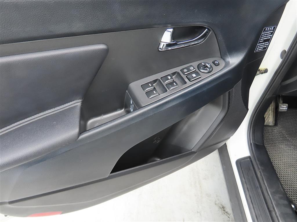 KIA Sportage 2012 Blanco - Importación desde Corea - HF Imports Iquique - Foto 13