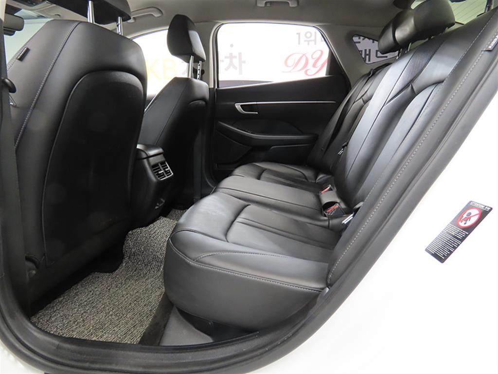 HYUNDAI Sonata - Vista 6