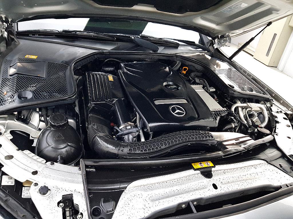 Mercedes Benz C Class - Vista 6