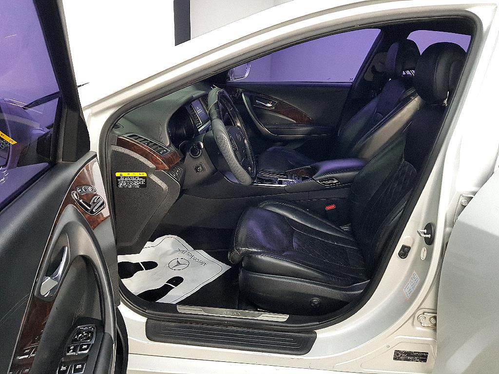 HYUNDAI Aslan - Vista 8