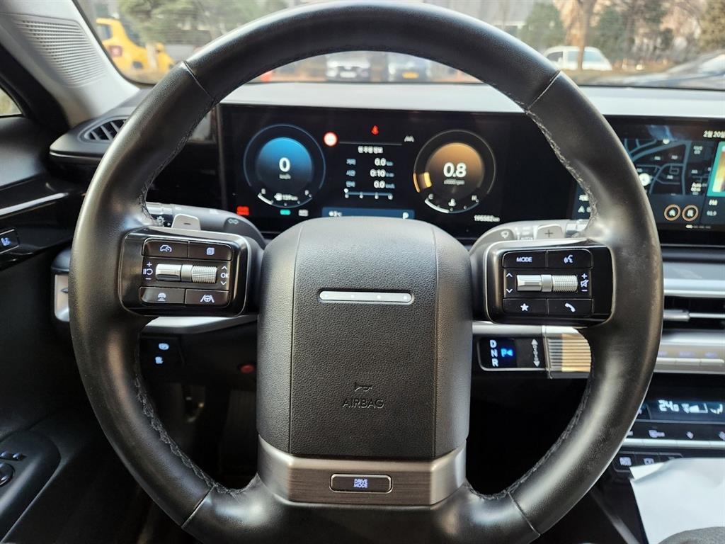 HYUNDAI Grandeur - Vista 5