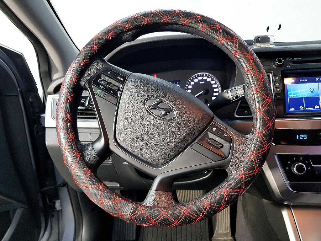 HYUNDAI Sonata - Vista 12