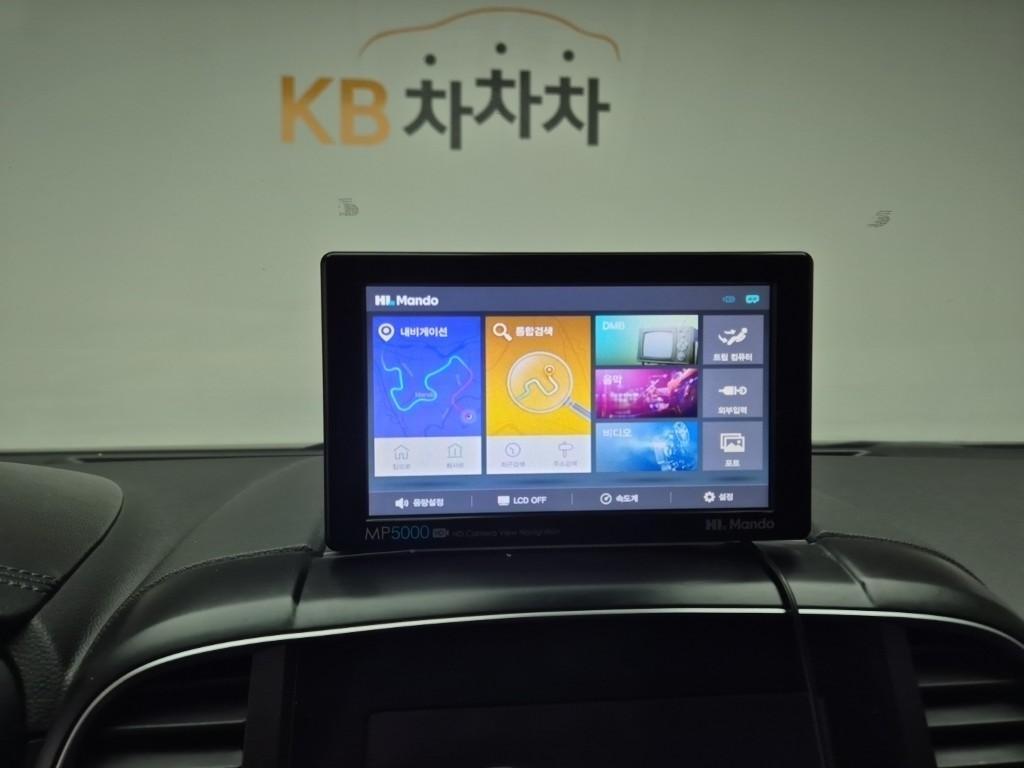 SAMSUNG QM6 - Vista 11