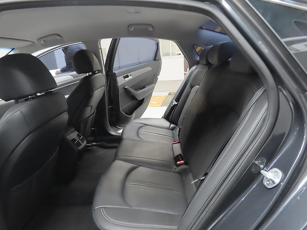 HYUNDAI Sonata 2018 Gris - Importación desde Corea - HF Imports Iquique - Foto 9