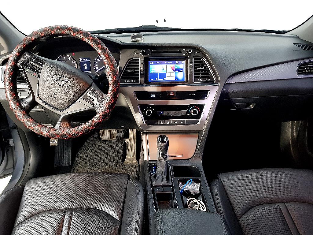 HYUNDAI Sonata - Vista 5