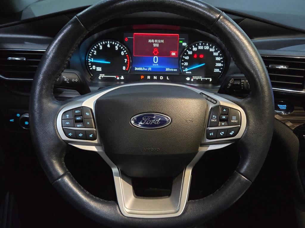 Ford Explorer - Vista 9