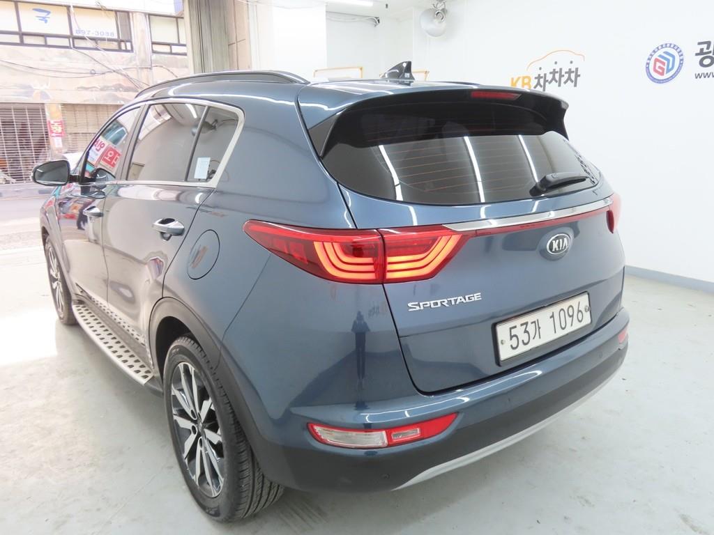 KIA Sportage - Vista 4