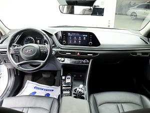 HYUNDAI Sonata - Vista 10