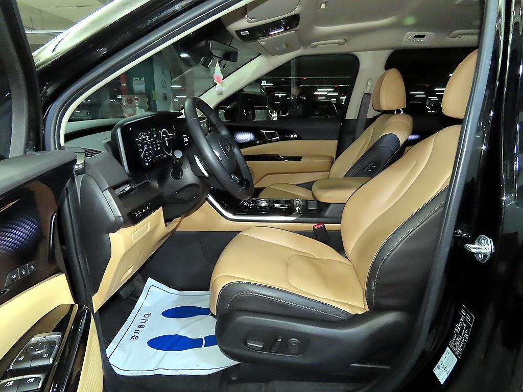 KIA Carnival - Vista 6