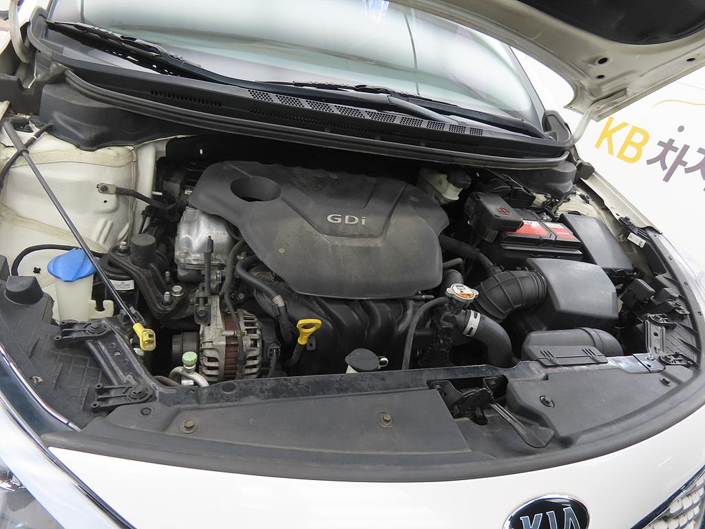 KIA K3 2013 Blanco - Importación desde Corea - HF Imports Iquique - Foto 19