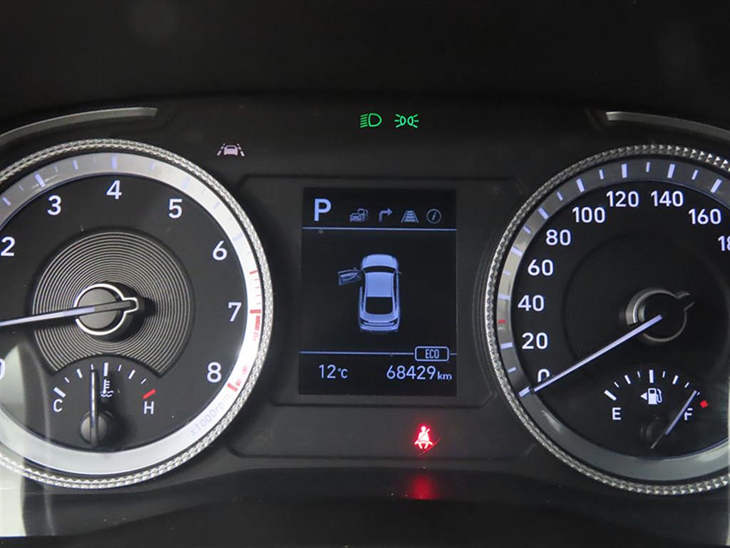 HYUNDAI Sonata - Vista 8