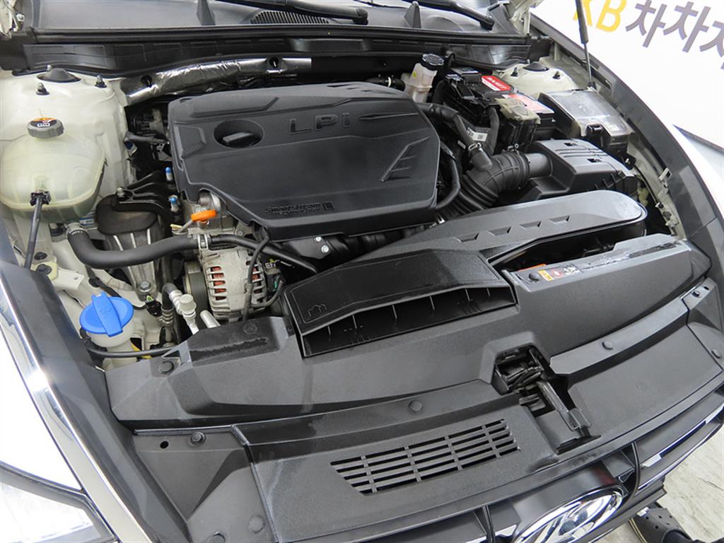 HYUNDAI Sonata 2020 Blanco - Importación desde Corea - HF Imports Iquique - Foto 19