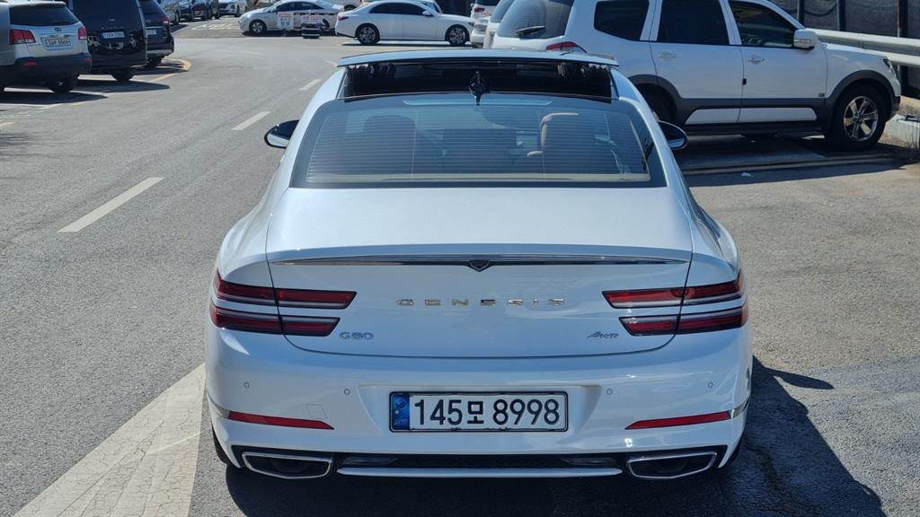 Genesis G80 - Vista 5