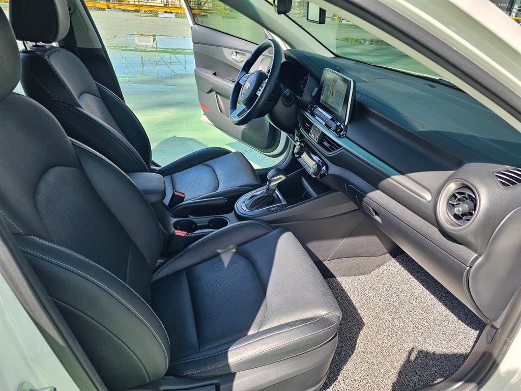 KIA K3 - Vista 9