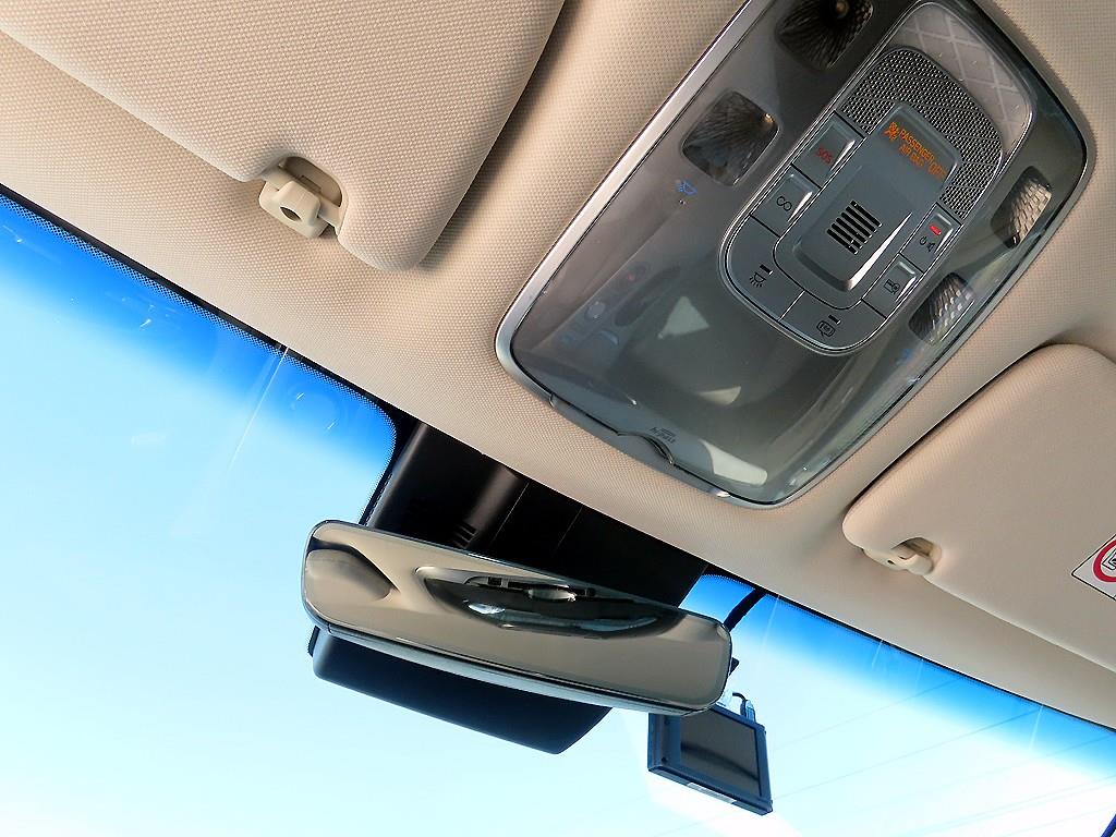 Genesis GV70 2021 Blanco - Importación desde Corea - HF Imports Iquique - Foto 15