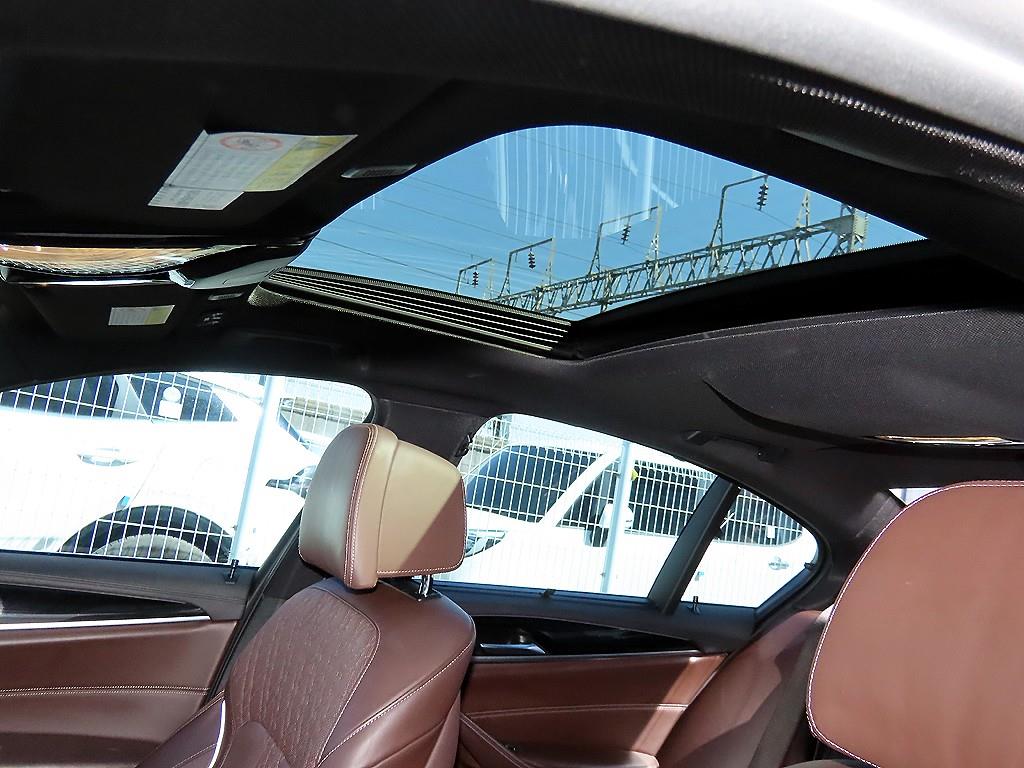 BMW 5 Series 2019 Gris - Importación desde Corea - HF Imports Iquique - Foto 17