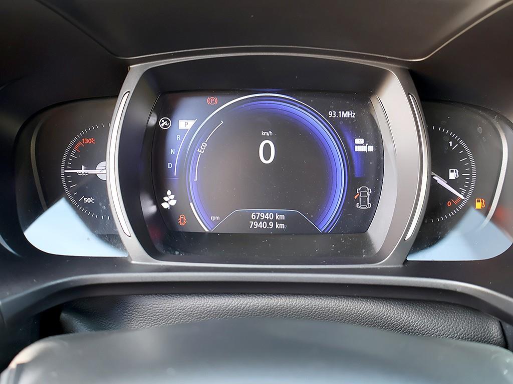 SAMSUNG QM6 - Vista 11