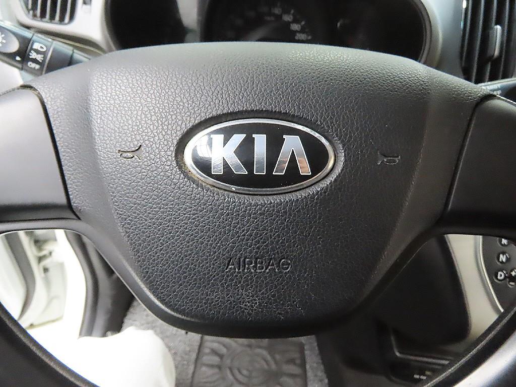 KIA Ray 2017 Blanco - Importación desde Corea - HF Imports Iquique - Foto 13