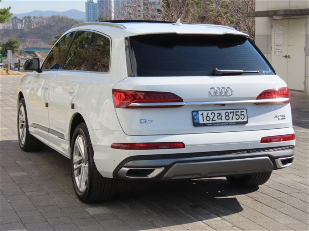 Audi Q7 - Vista 7