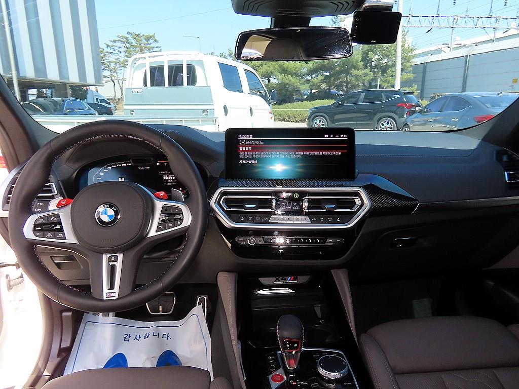 BMW X4M - Vista 7