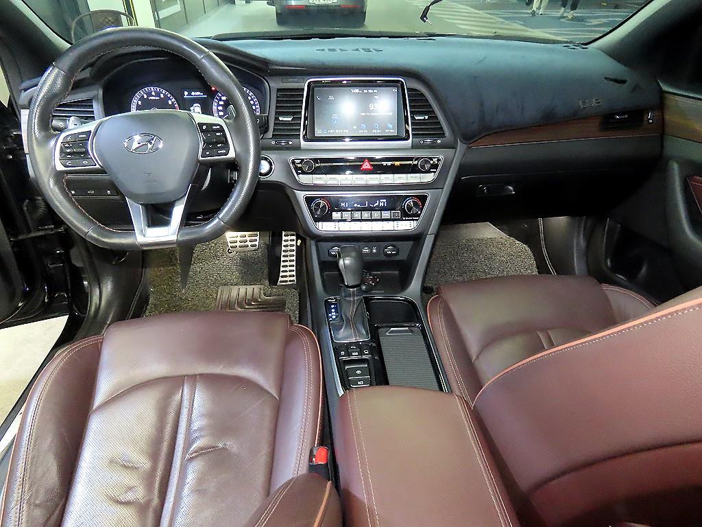 HYUNDAI Sonata - Vista 10