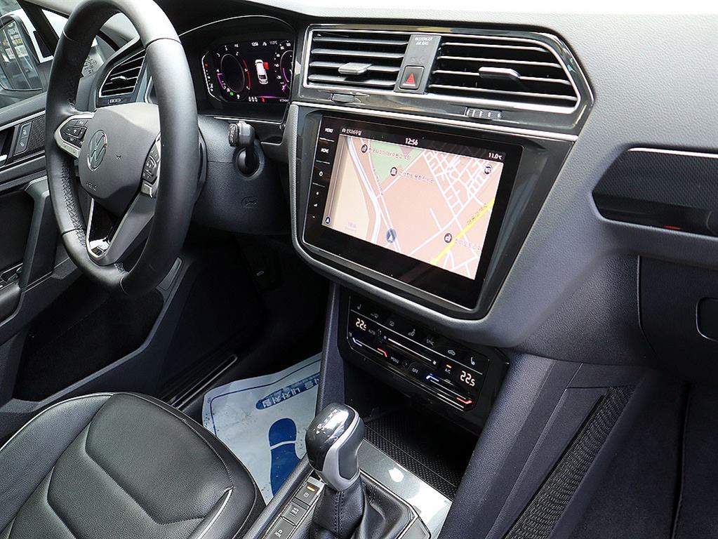 Volkswagen Tiguan - Vista 11