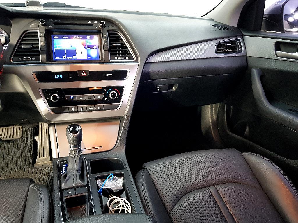 HYUNDAI Sonata - Vista 10