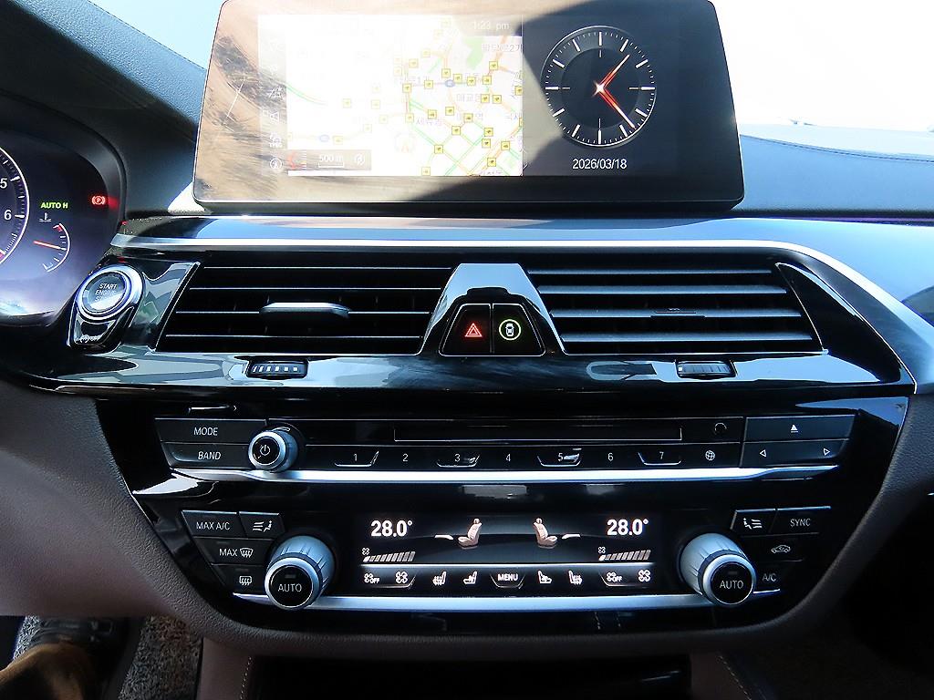 BMW 5 Series 2019 Gris - Importación desde Corea - HF Imports Iquique - Foto 13