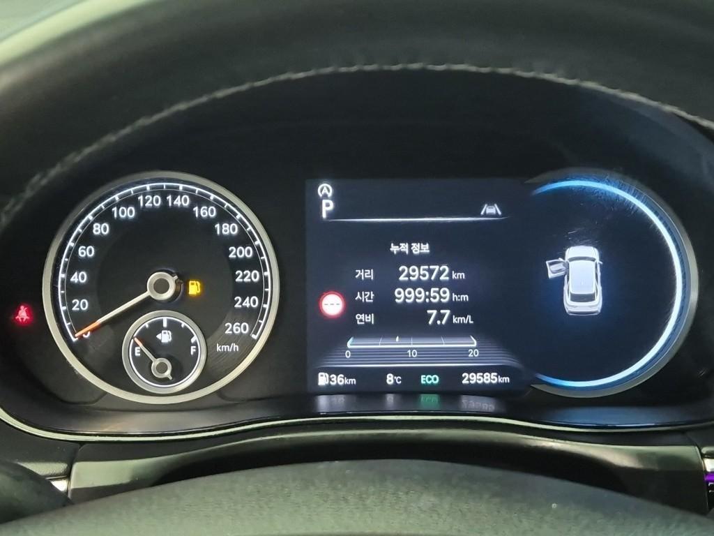 Genesis GV70 - Vista 6