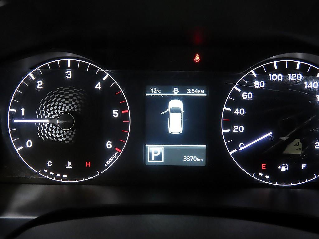 Ssangyong Musso - Vista 9