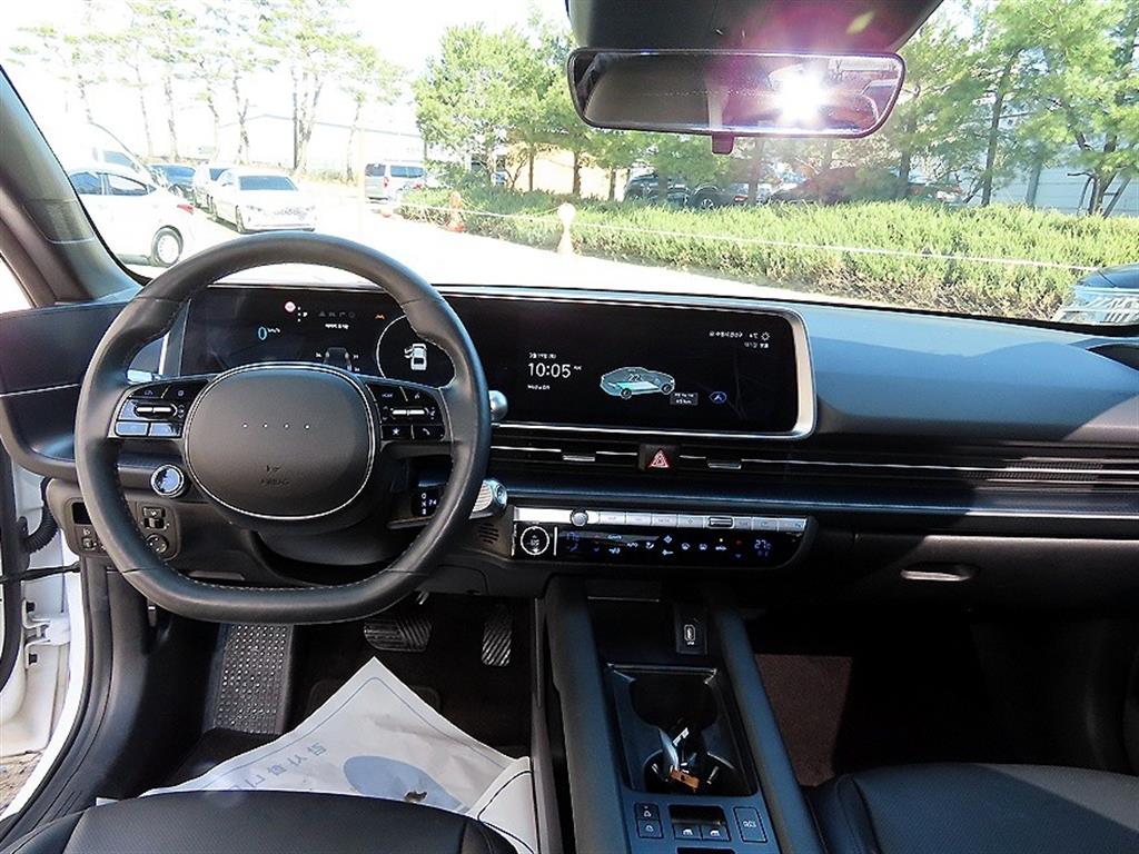 HYUNDAI Ioniq 6 - Vista 7