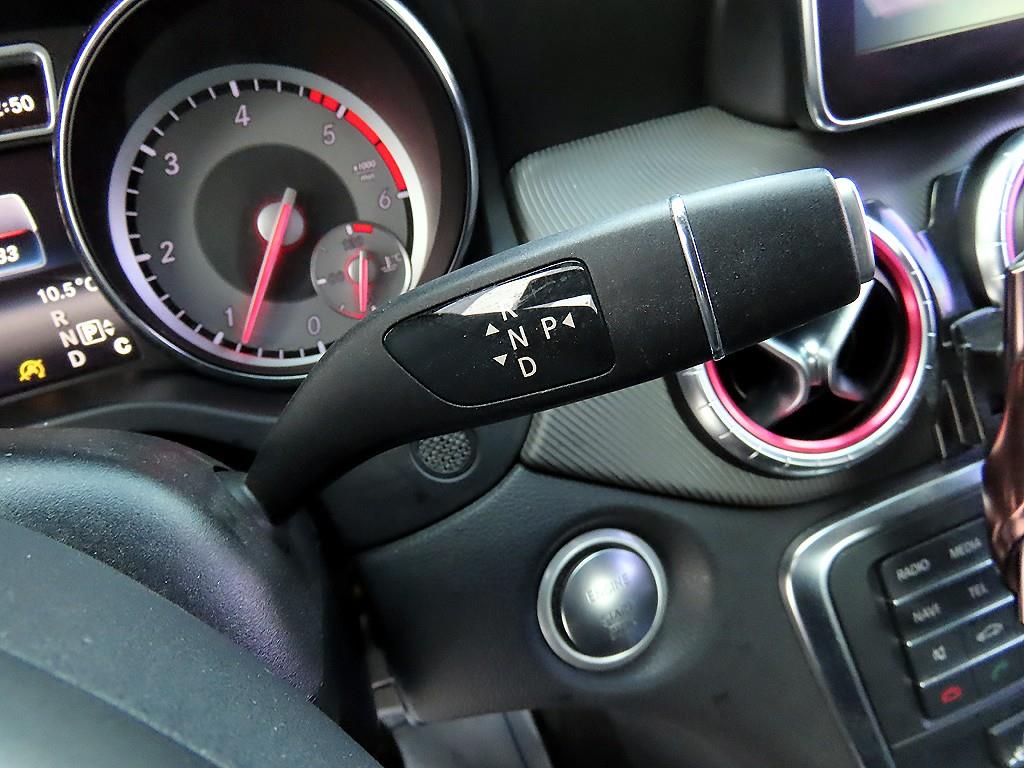 Mercedes Benz CLA Class - Vista 10